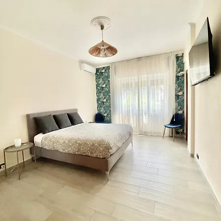Egohouse 4 Posti Vicino Al Centro Di アパート
